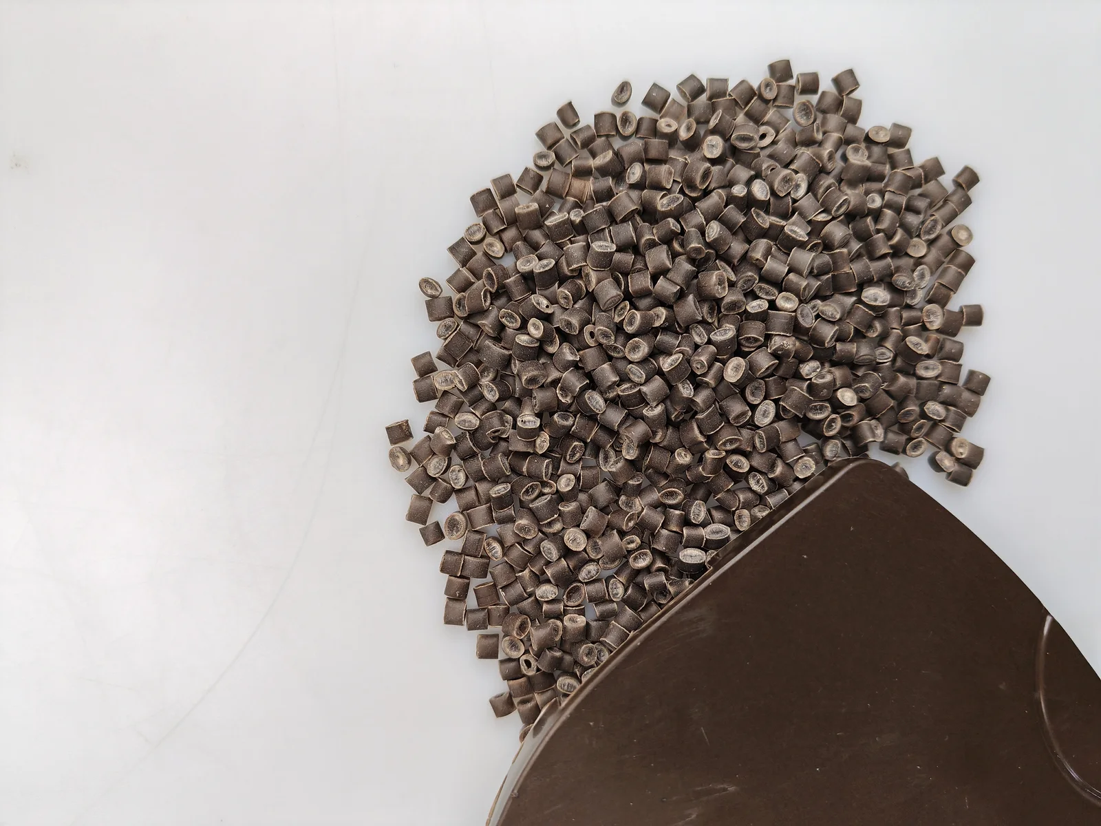 Coffee grounds composite ABS brown pellets and molded sample