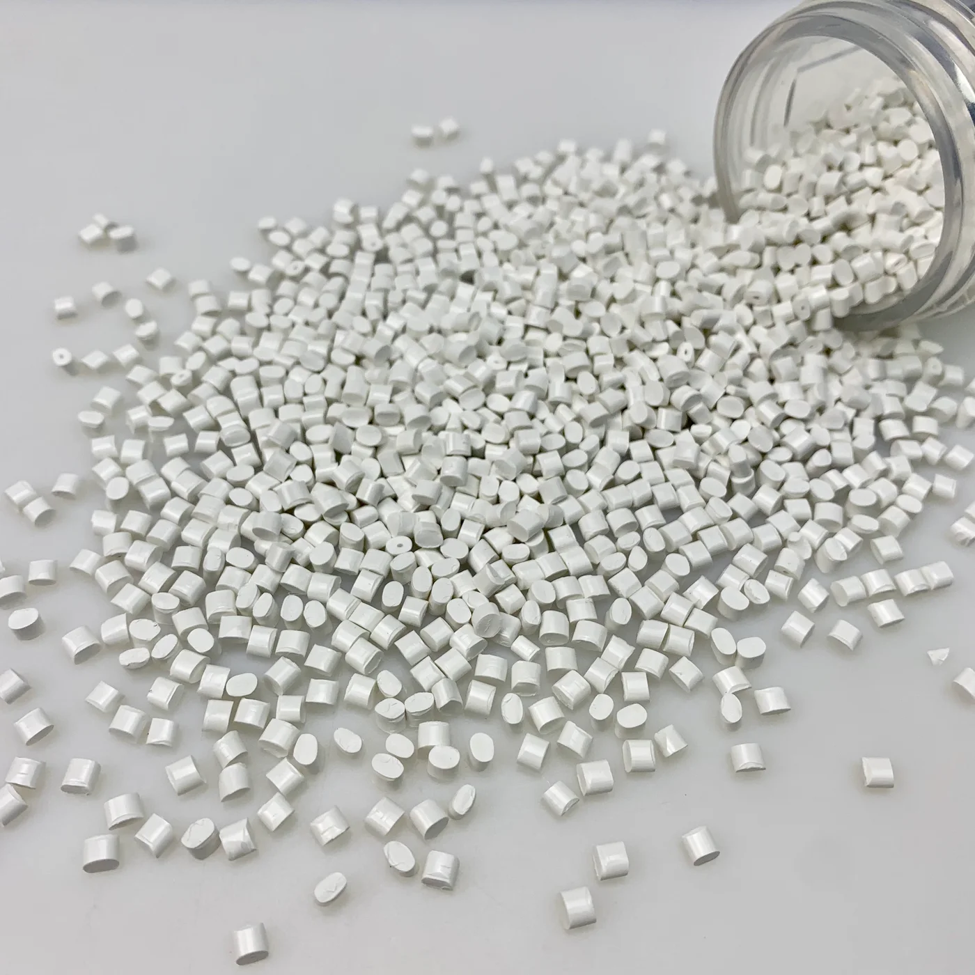 DGK-AES ZG8100 light-shielding AES titanium white pellets