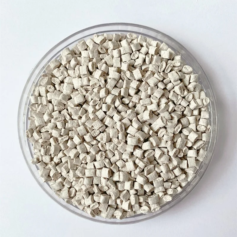 Grain fiber composite PP natural pellet close-up