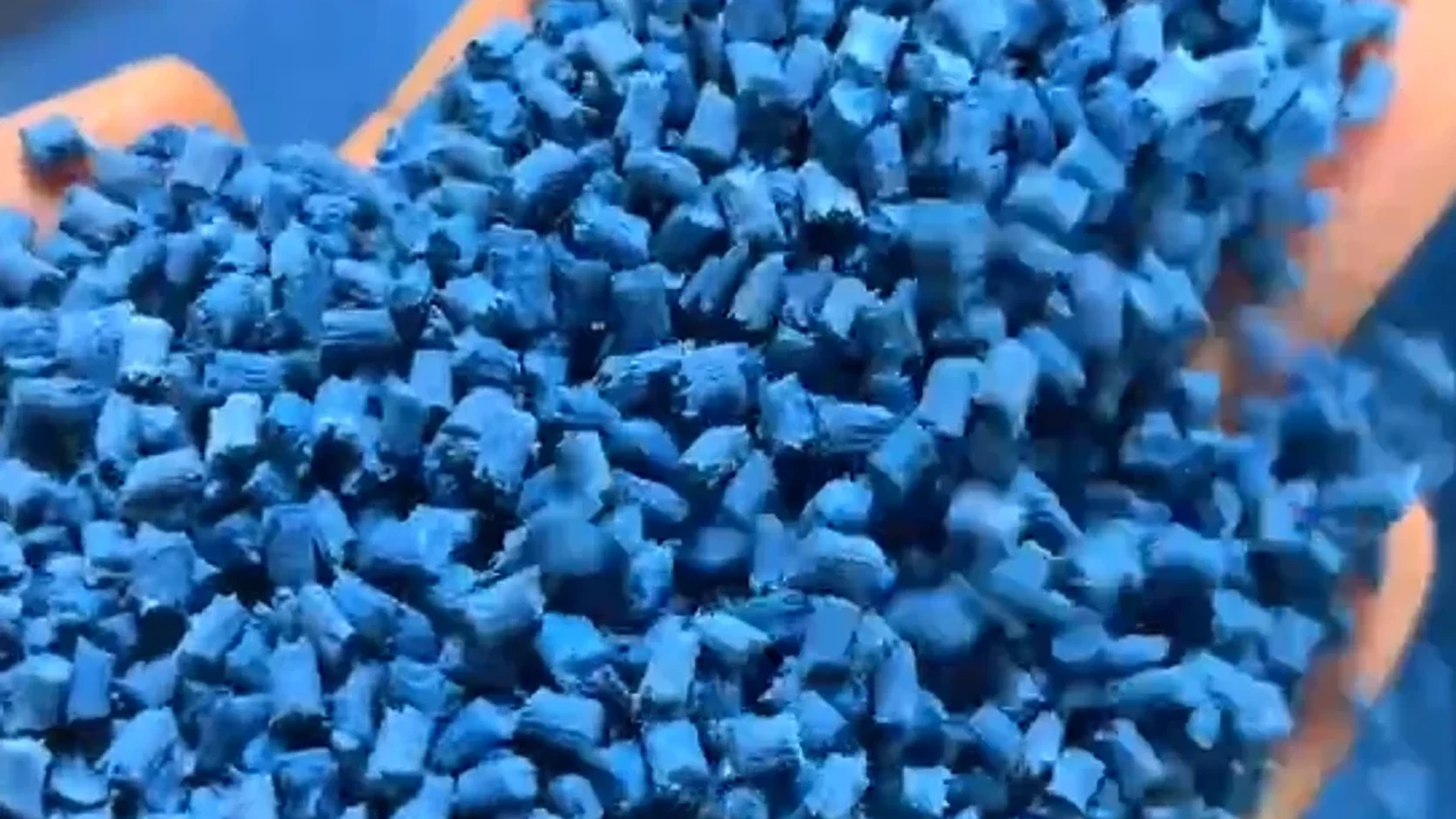 Blue DGK-PA6 KJD789R-G30F pellets for colored electrical enclosure compounds