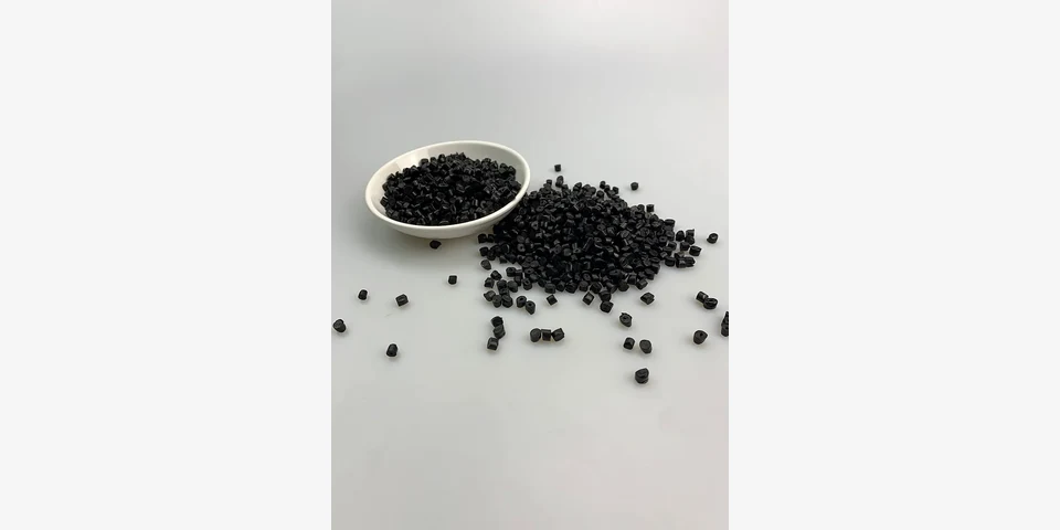 Local product image of DGK-PP DD2-3A conductive PP black pellets used as an EMI shielding validation PP reference